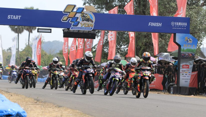 Yamaha Cup Race di Pangkep Sulsel Sedot Perhatian Utama, Tuntaskan Kerinduan Para Penggemar (1) Yamaha Cup Race di Pangkep Sulsel Sedot Perhatian Utama, Tuntaskan Kerinduan Para Penggemar (1)